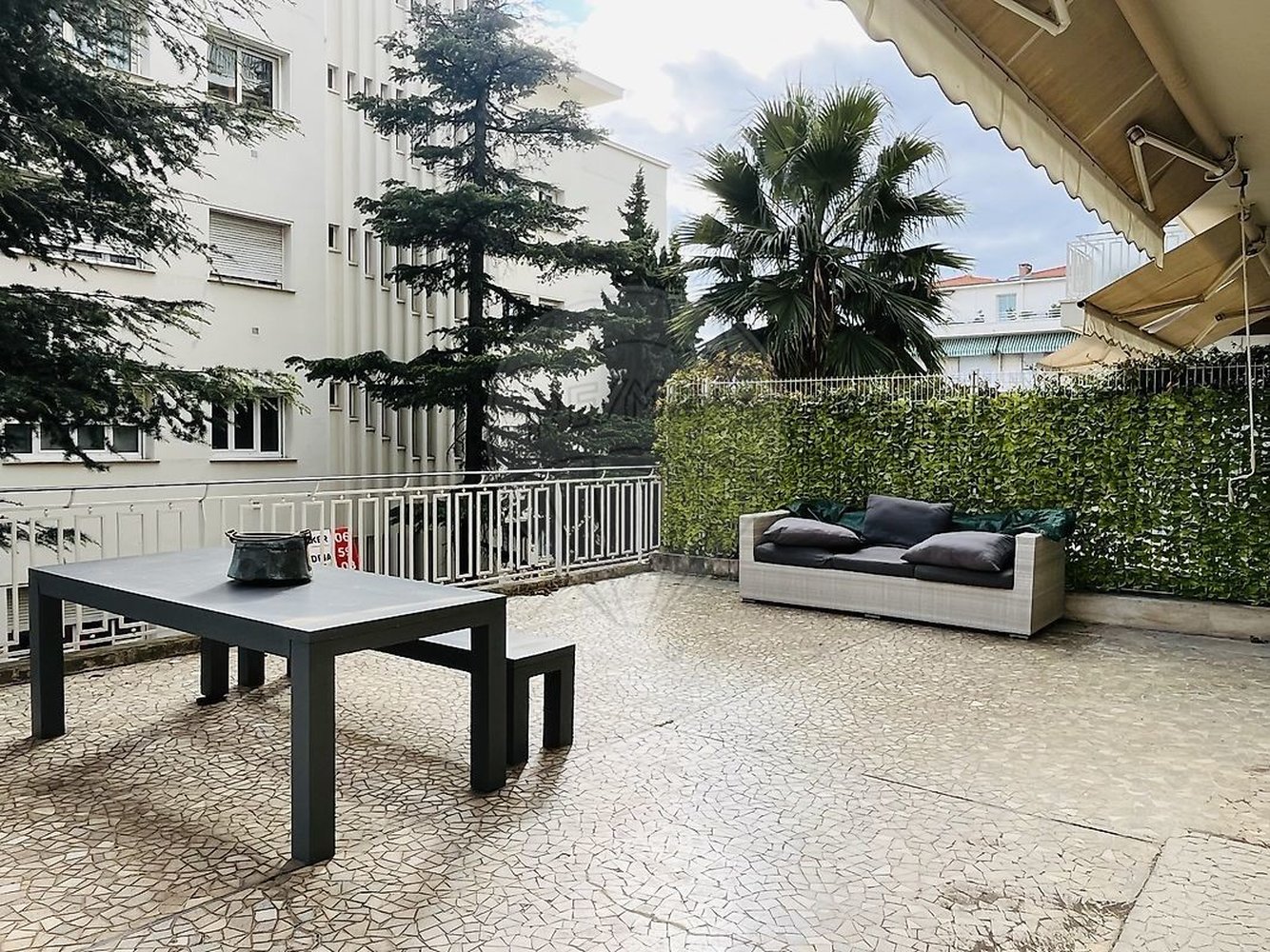 Property photo in Carre d'Or