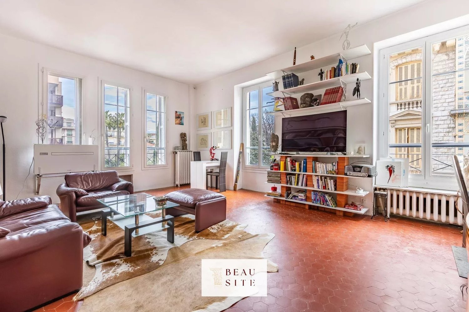 Property photo in Carre d'Or