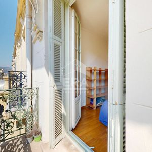 Property in Carre d'Or