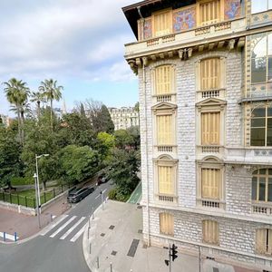 Property in Carre d'Or