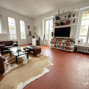 Property in Carre d'Or