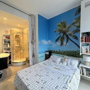 Property in Carre d'Or