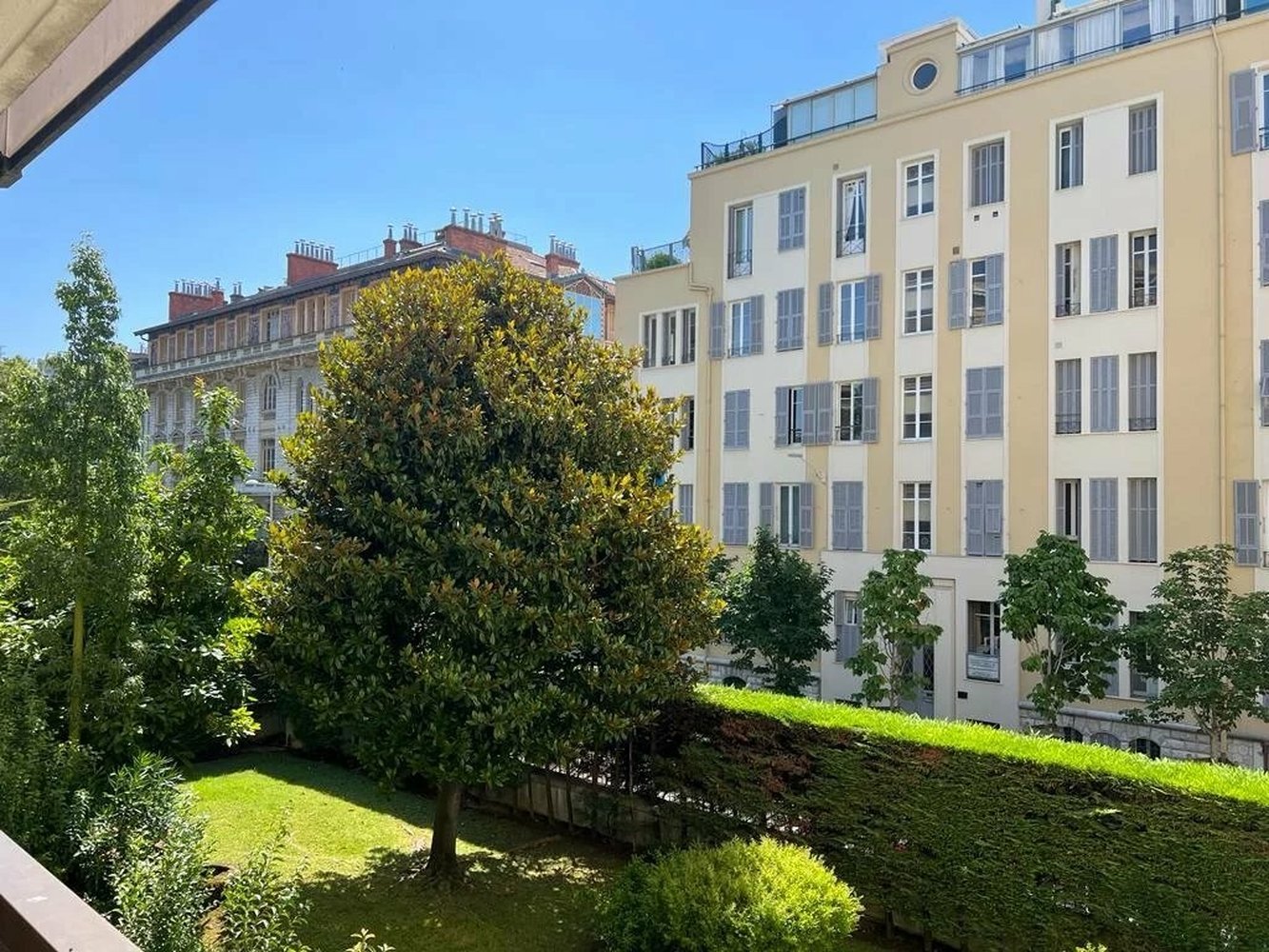 Property photo in Carre d'Or