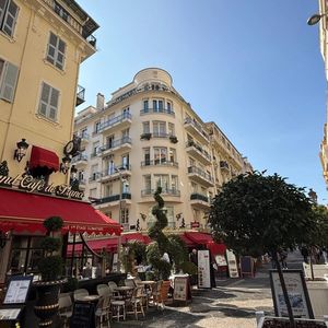 Property in Carre d'Or