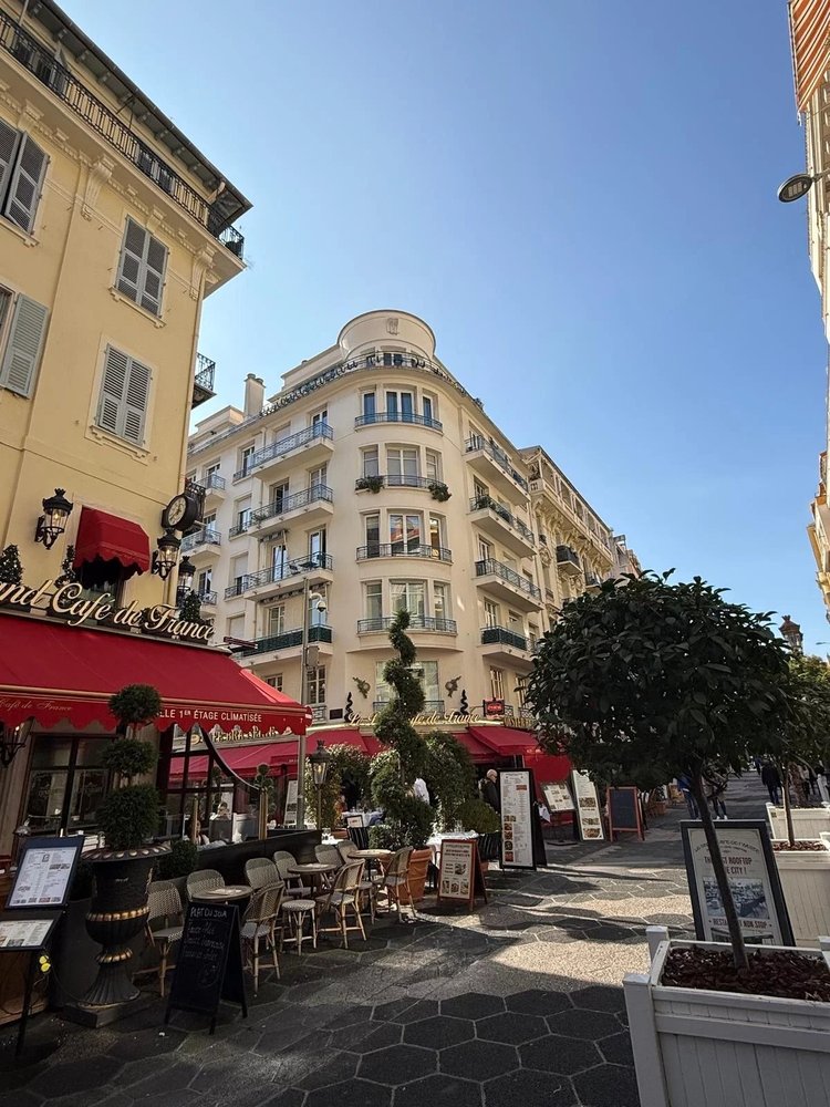 Property photo in Carre d'Or