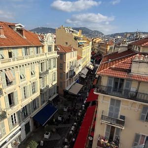 Property in Carre d'Or