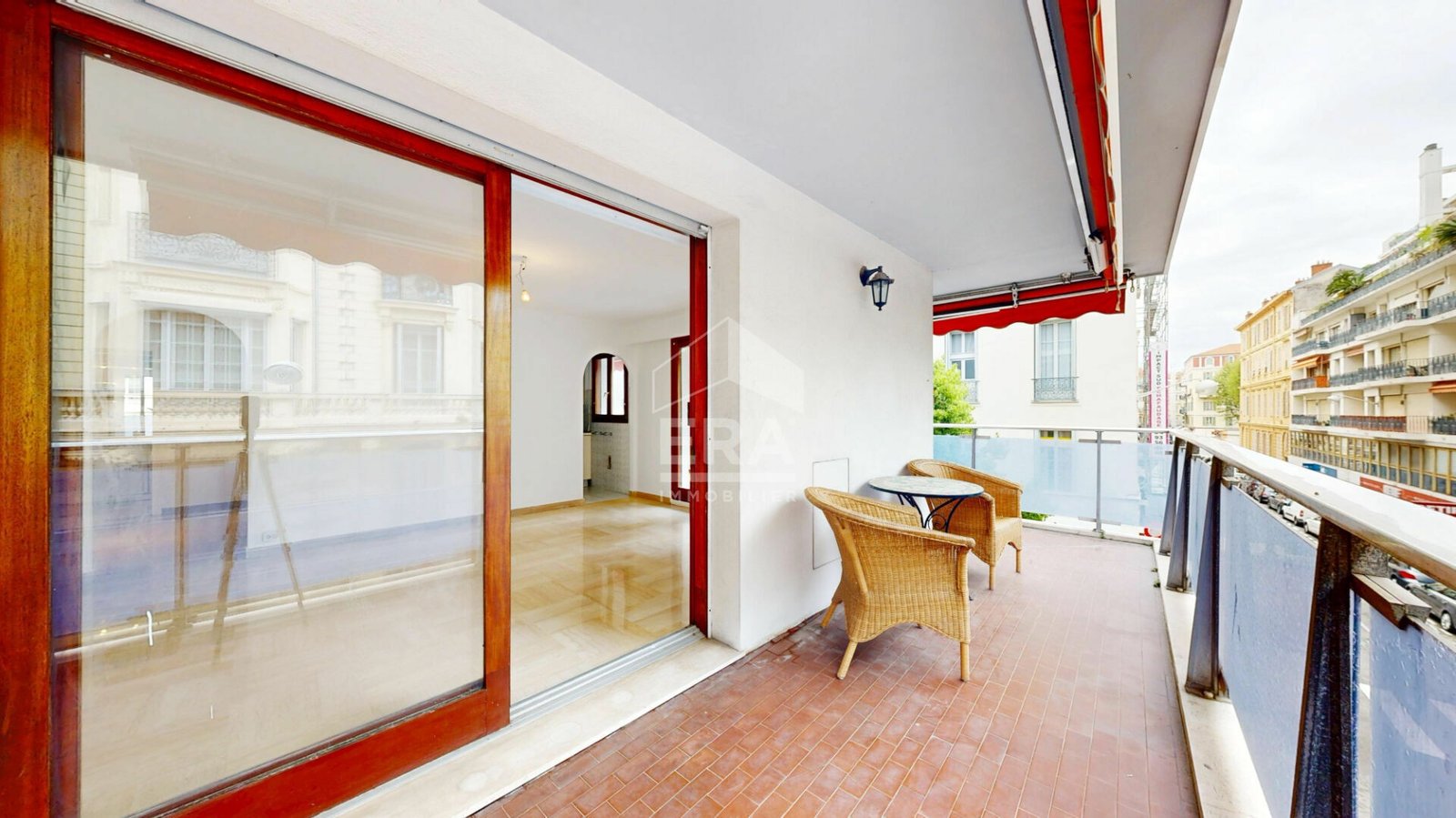 Property photo in Carre d'Or