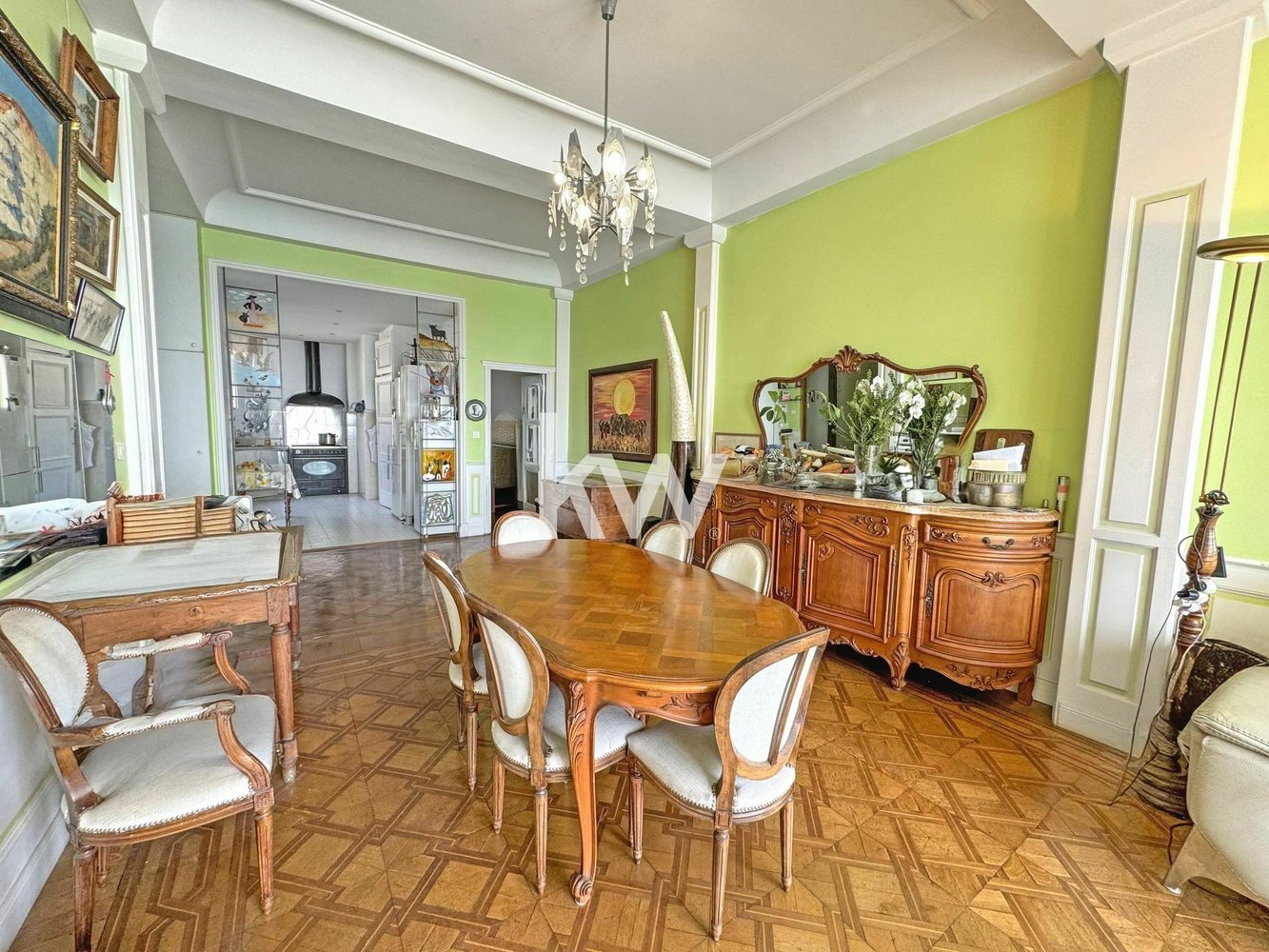 Property photo in Carre d'Or