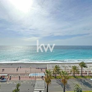 Property in Carre d'Or