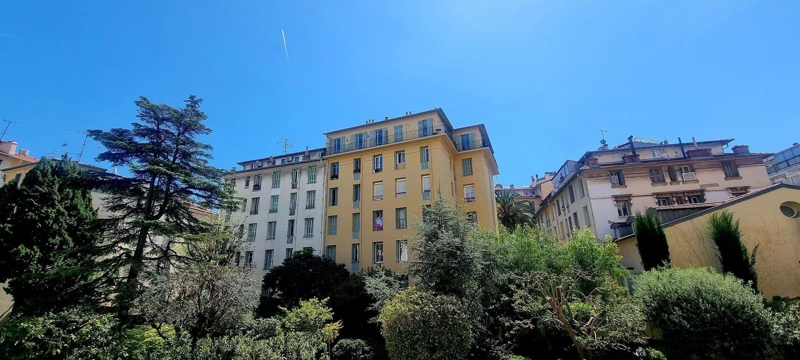 Property photo in Carre d'Or