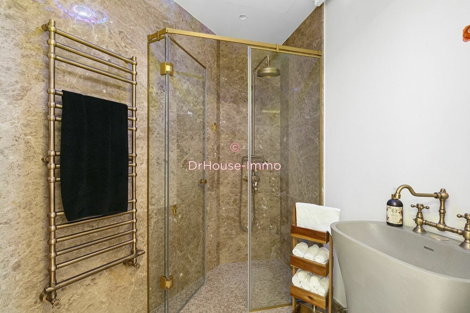 Property photo in Carre d'Or