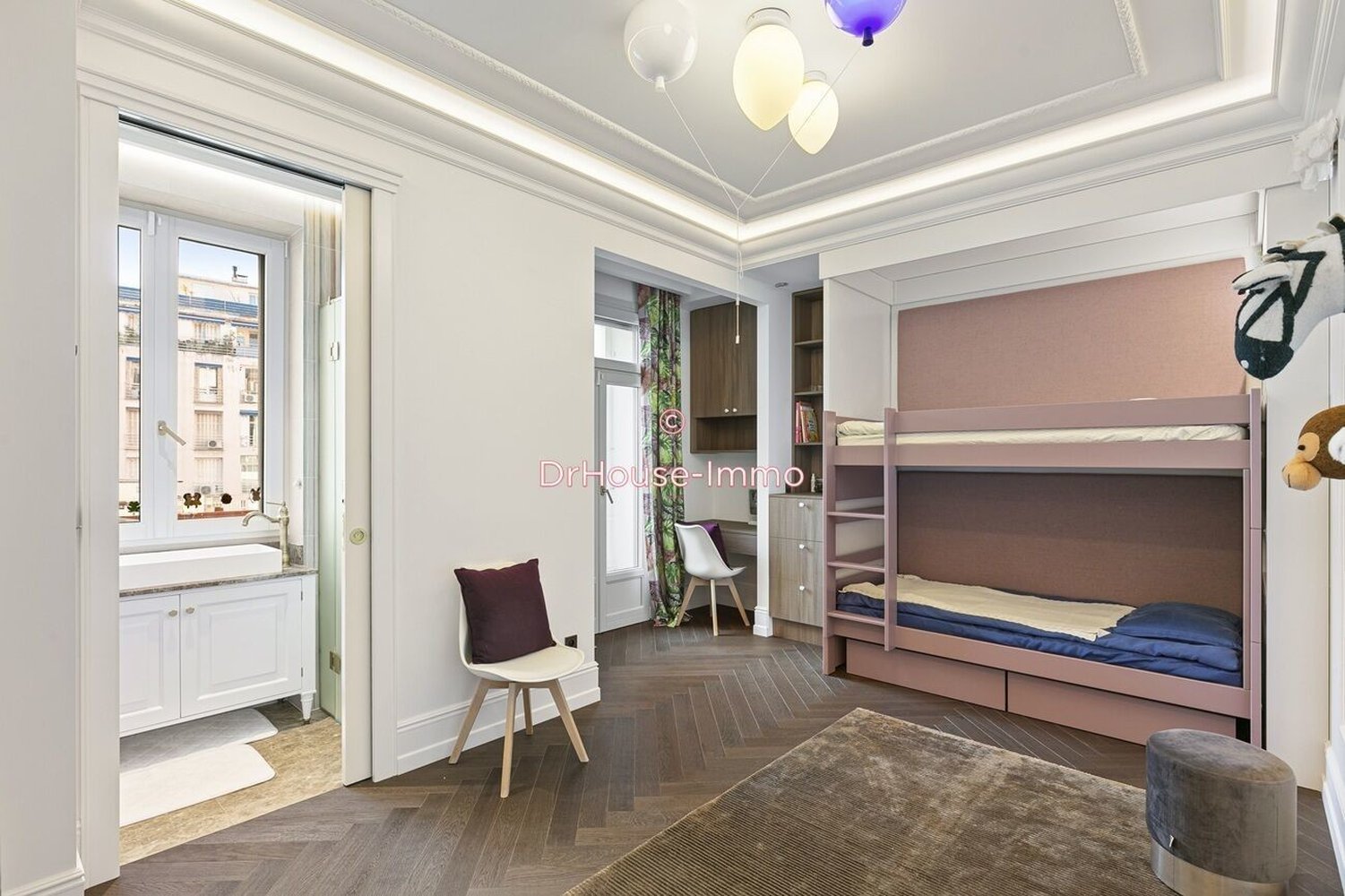 Property photo in Carre d'Or