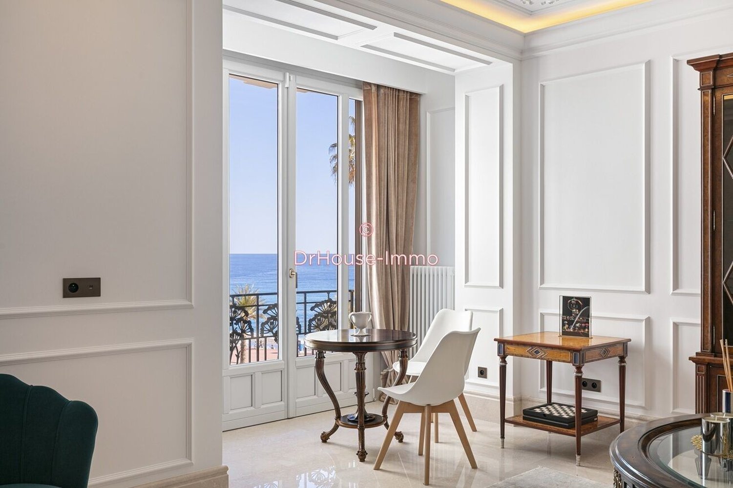 Property photo in Carre d'Or