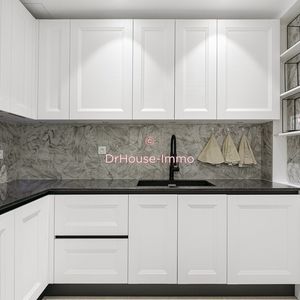 Property in Carre d'Or