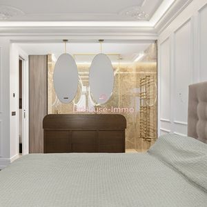 Property in Carre d'Or