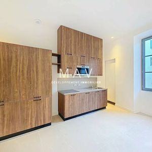 Property in Carre d'Or