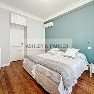 Property in Carre d'Or