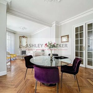 Property in Carre d'Or