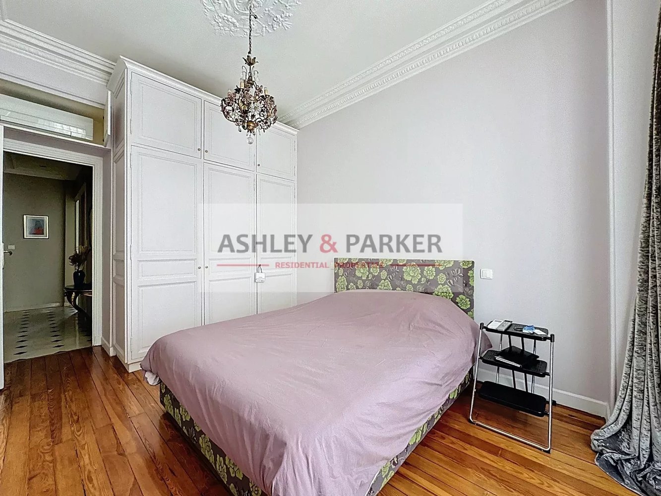 Property photo in Carre d'Or