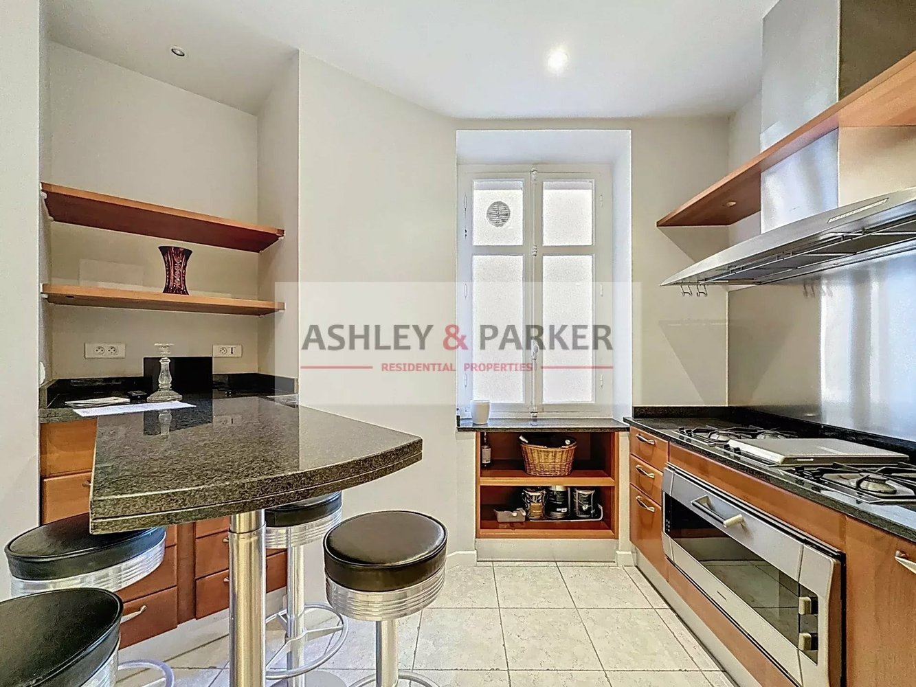 Property photo in Carre d'Or