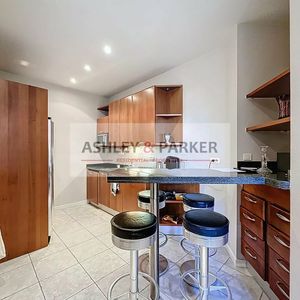 Property in Carre d'Or