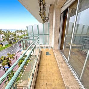 Property in Carre d'Or