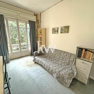 Property in Carre d'Or