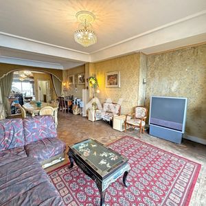 Property in Carre d'Or