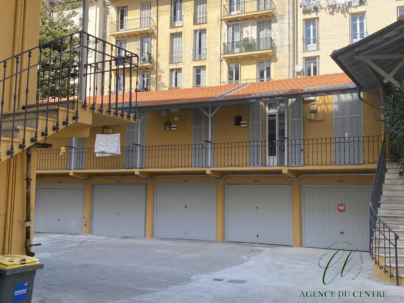 Property photo in Carre d'Or