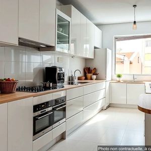 Property in Carre d'Or