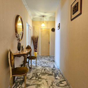 Property in Carre d'Or