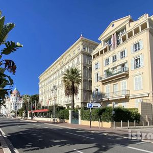 Property in Carre d'Or