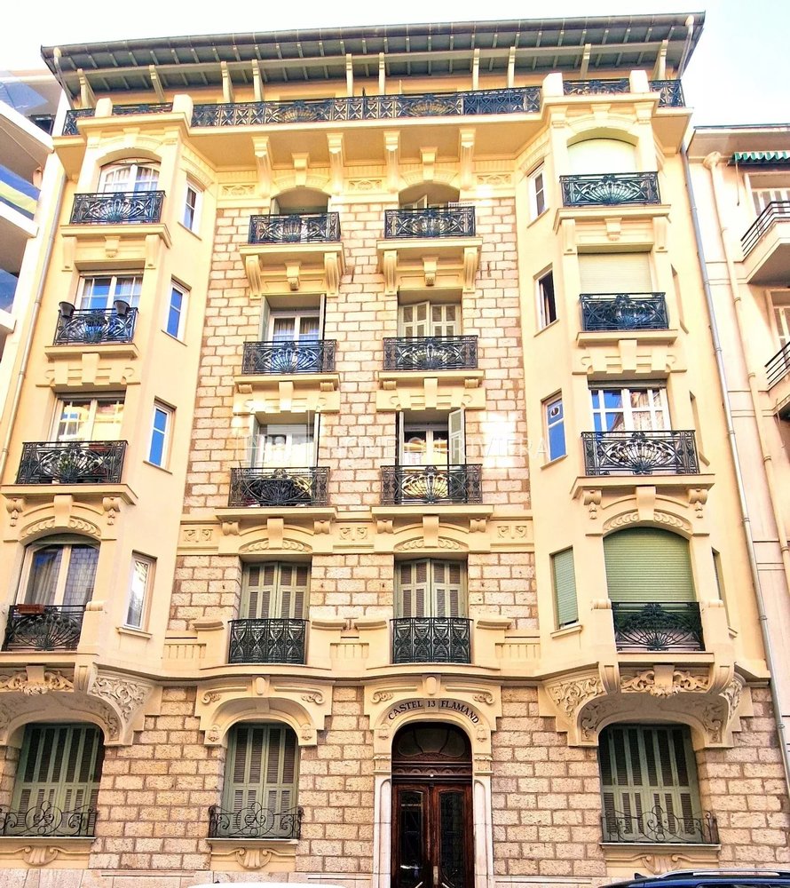 Property photo in Carre d'Or