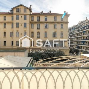 Property in Carre d'Or