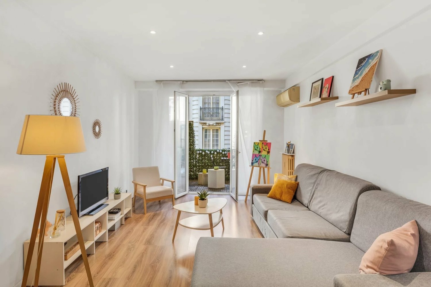 Property photo in Musicians Quarter