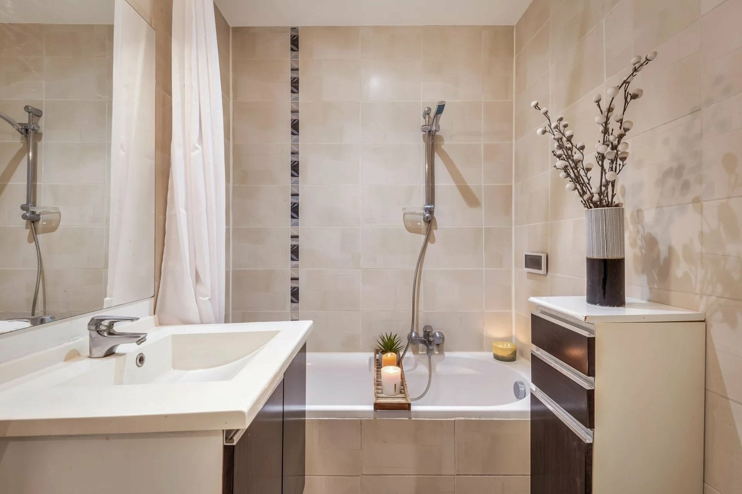 Property photo in Musicians Quarter