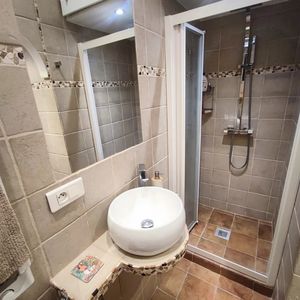 Property in Musicians Quarter