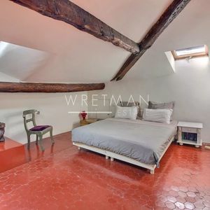 Property in Old Town