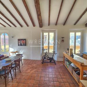 Property in Old Town