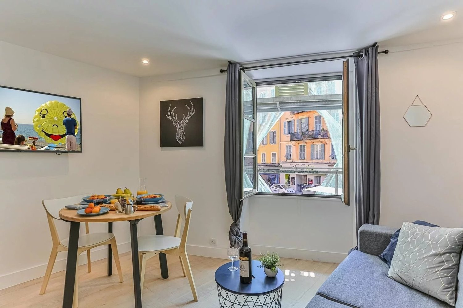 Property photo in Port