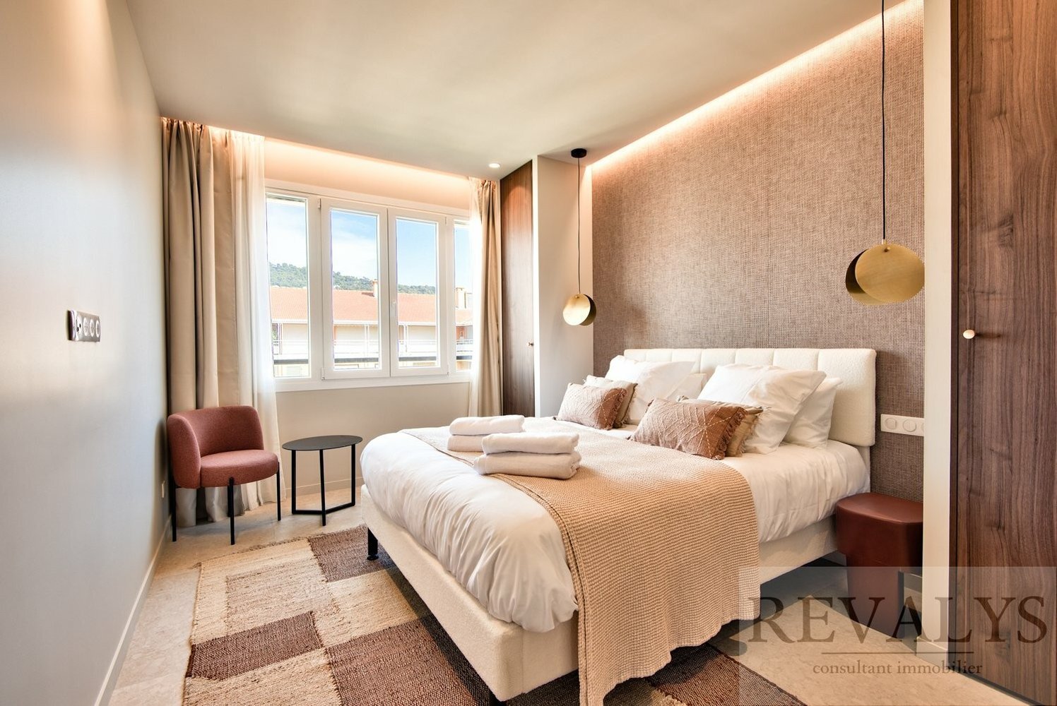 Property photo in Port