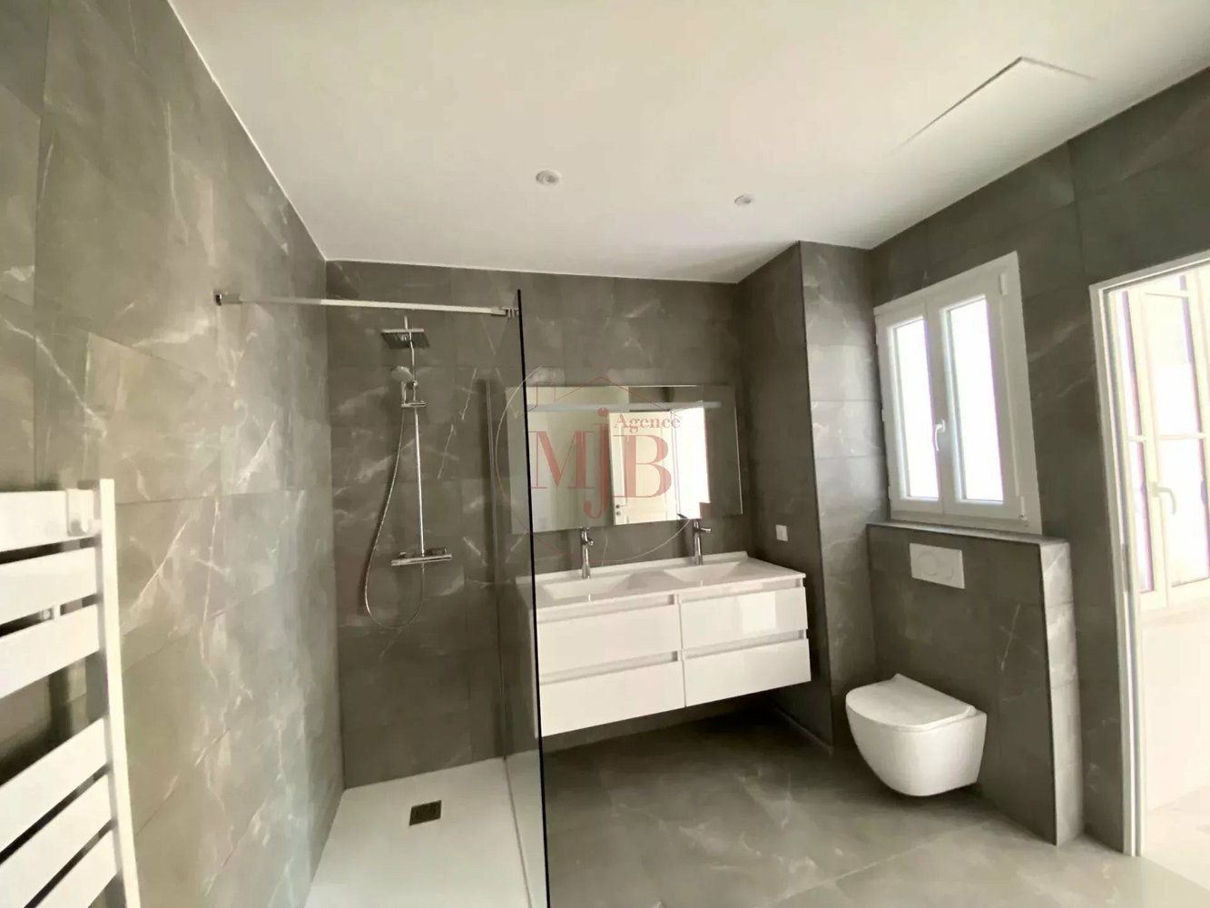 Property photo in Port