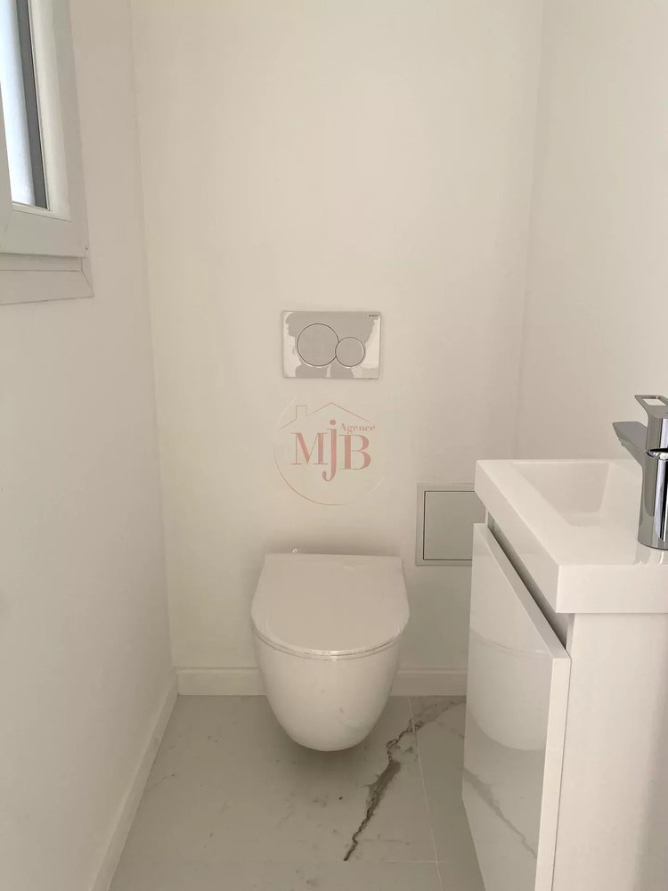 Property photo in Port