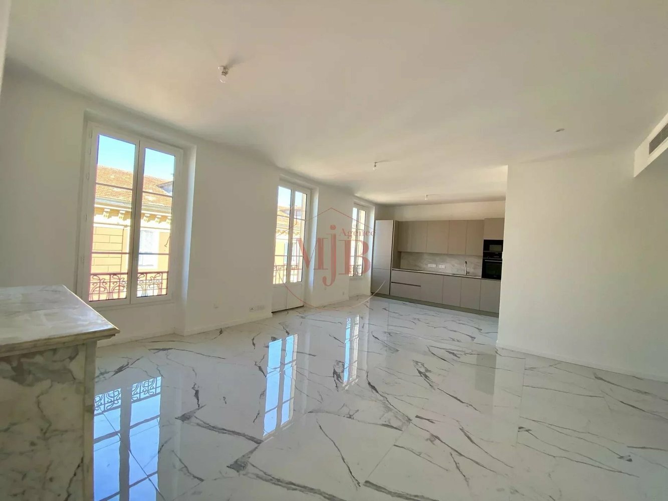 Property photo in Port