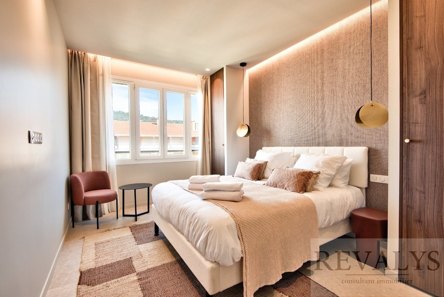 Property photo in Port