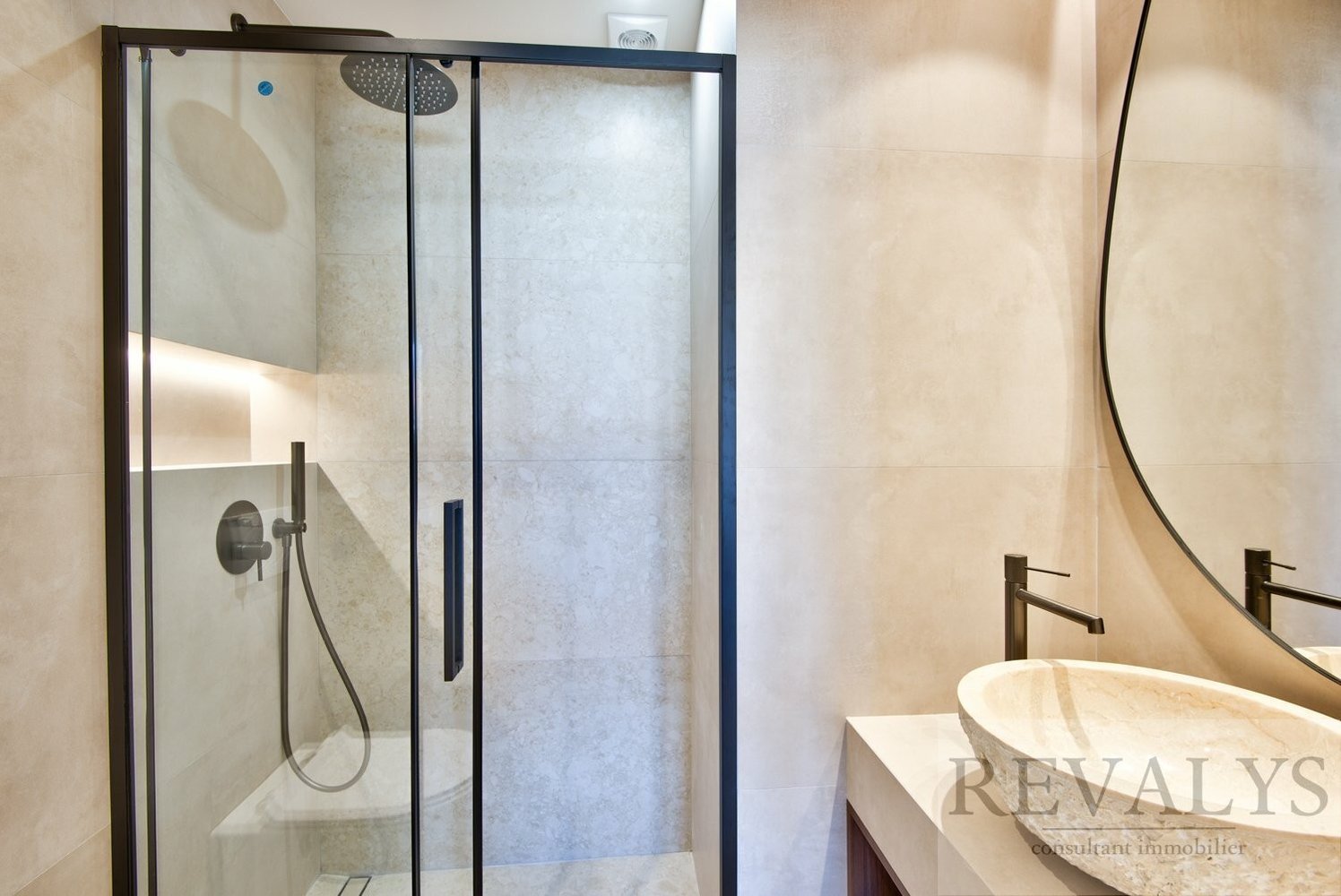 Property photo in Port