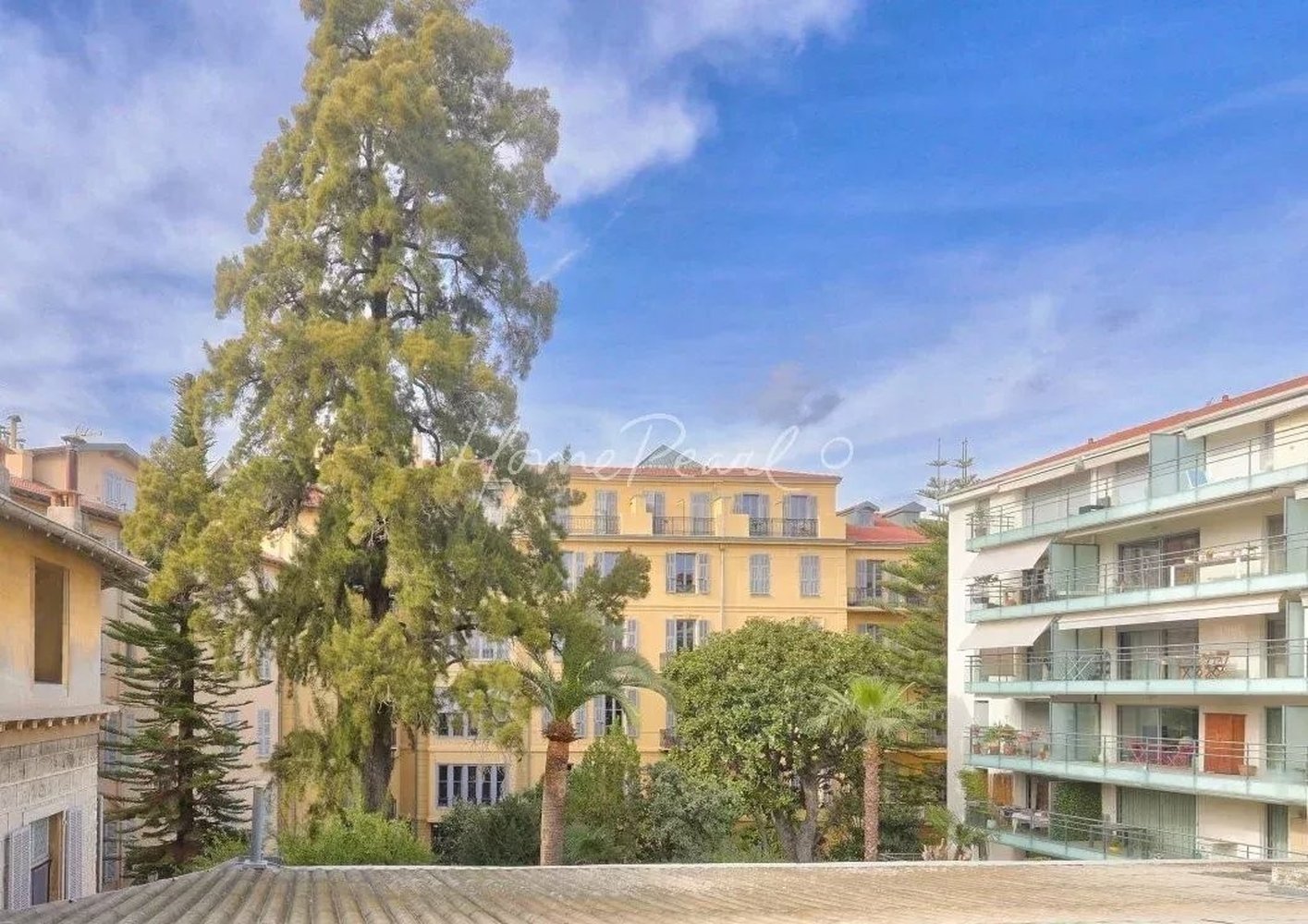 Property photo in Carre d'Argent