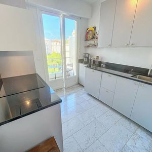 Property in Carre d'Argent