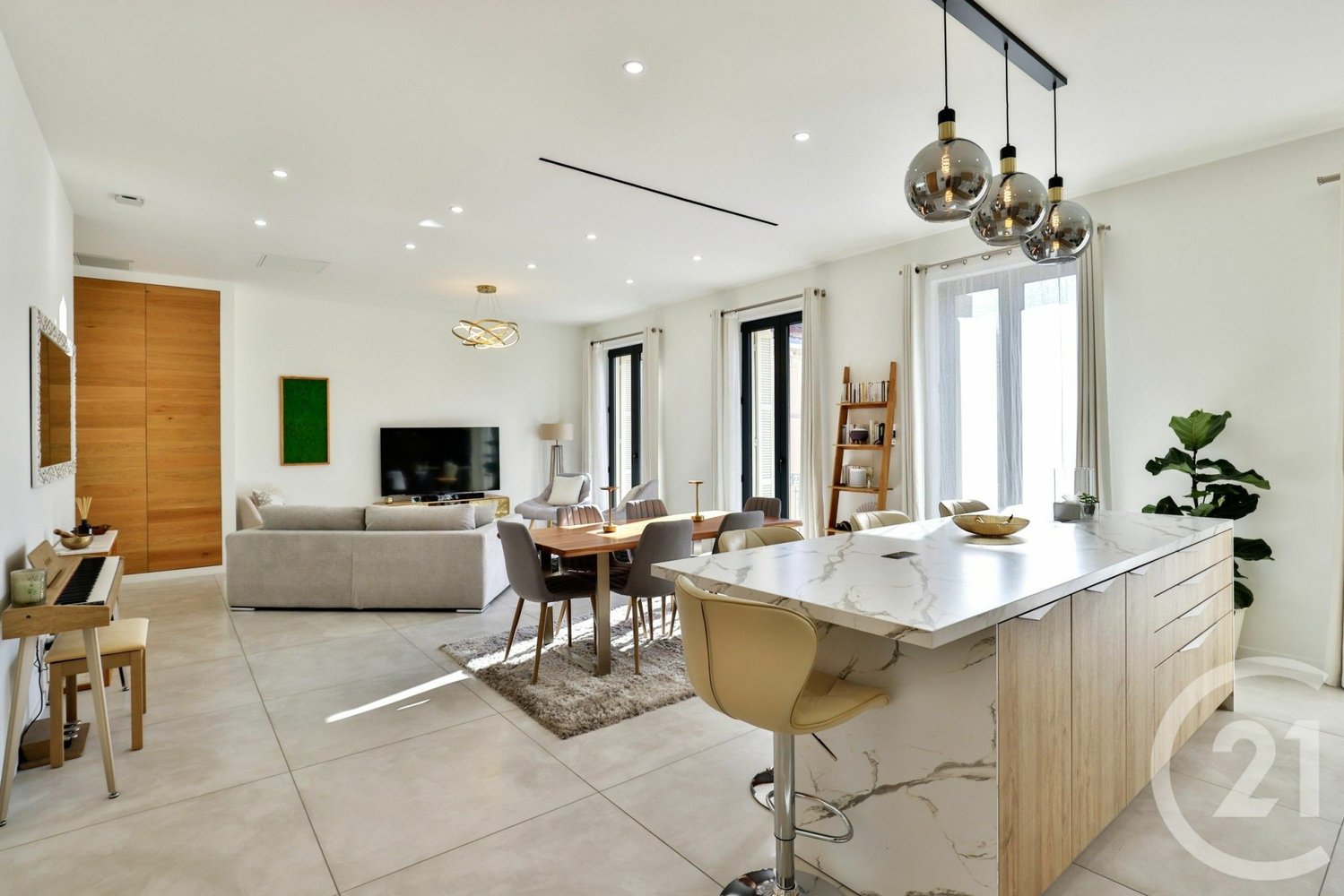 Property photo in Carre d'Argent