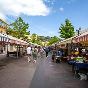 Property in Carre d'Argent